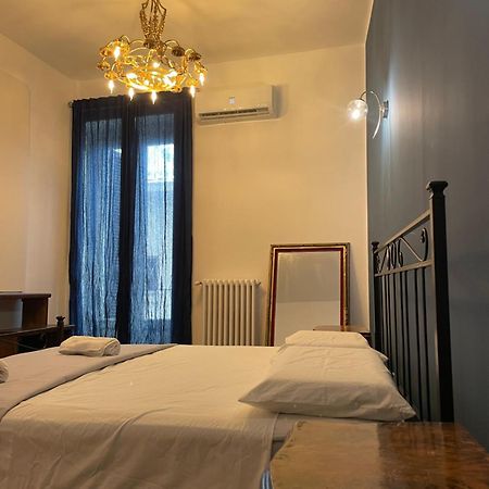 Il Serafino Holiday Suites Бари Екстериор снимка